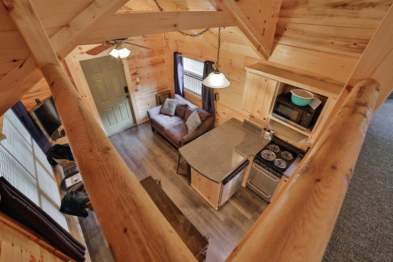 Thomas Cabin Forest Tiny Cabin With Hot Tub Чаттануга Экстерьер фото