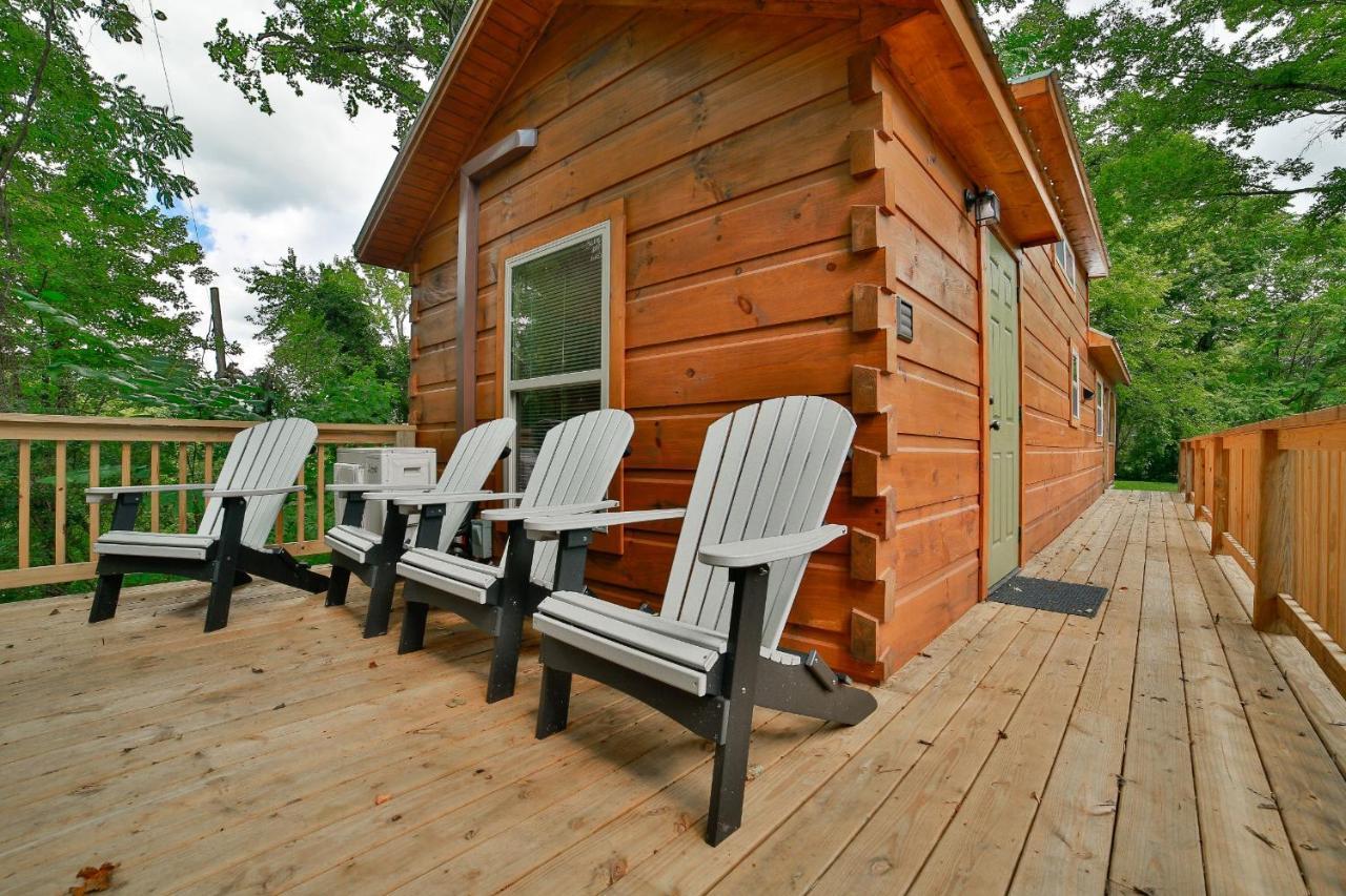 Thomas Cabin Forest Tiny Cabin With Hot Tub Чаттануга Экстерьер фото